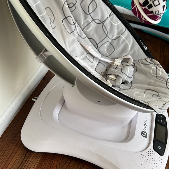 Mamaroo - Picture 3 of 3